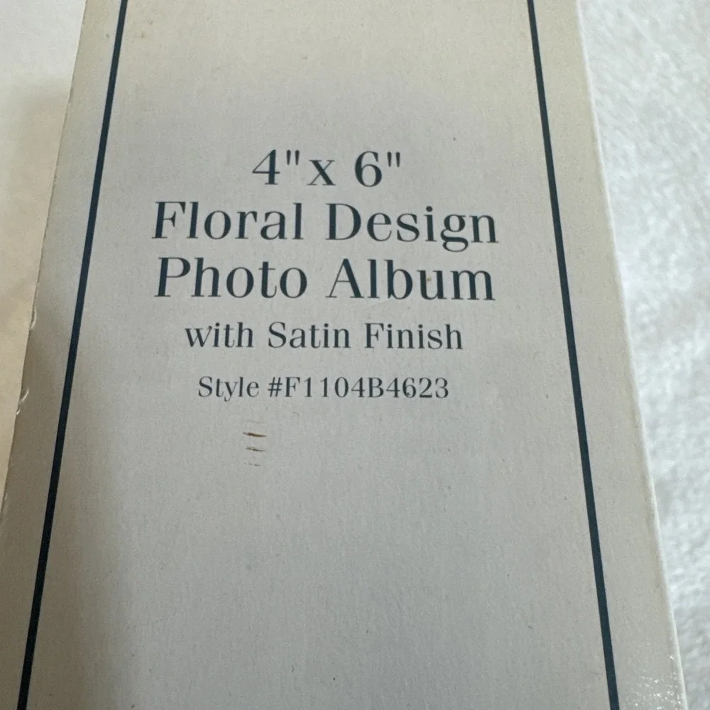 Royal Gallery Silver Plated 4x6 Photo Frame Brag Book Album Satin Finish Vintage